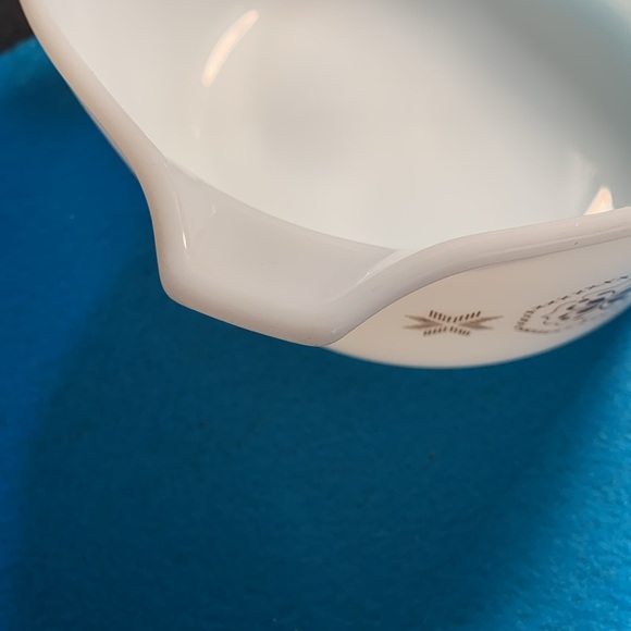 VINTAGE PYREX 1 qt. Casserole dish MINT - Picture 4 of 4